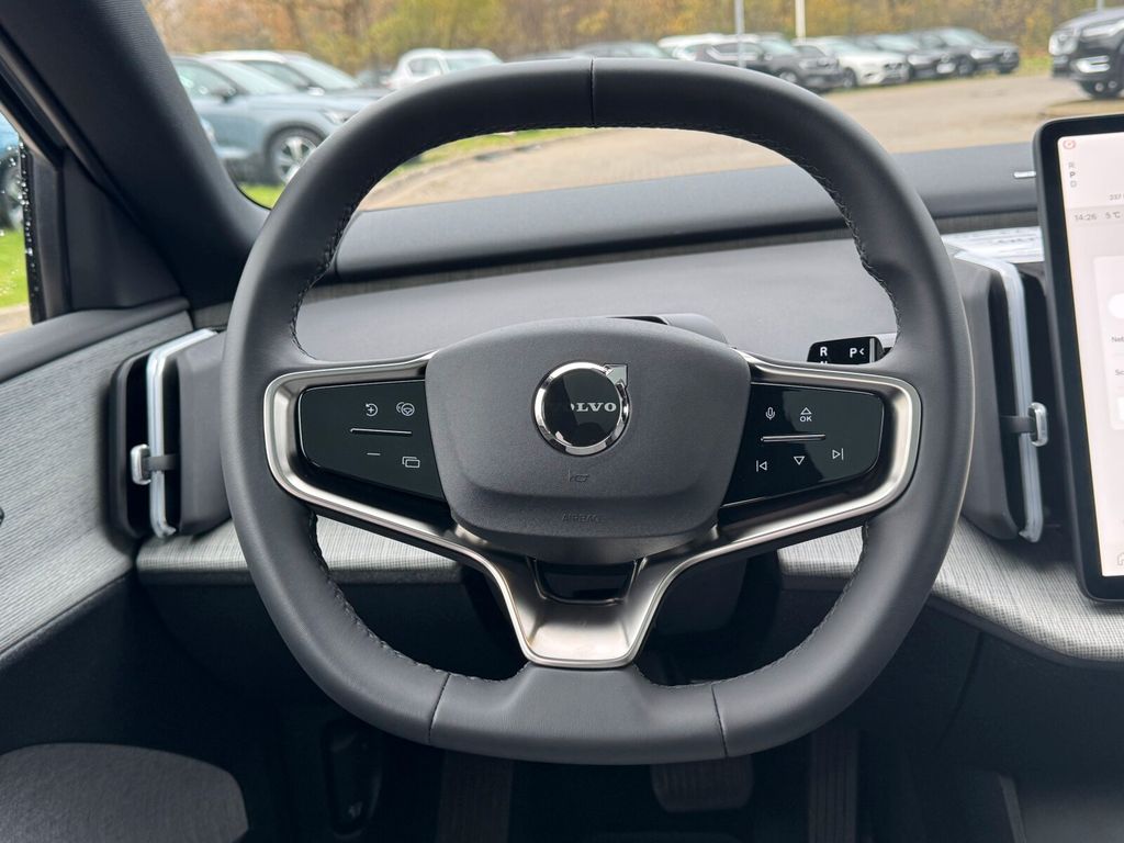 Volvo EX30 2025