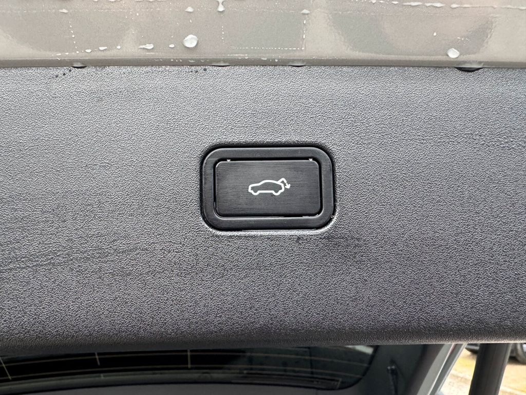 Volvo EX30 2025
