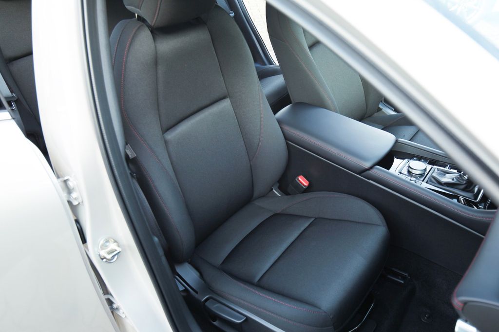 Mazda 3 2025