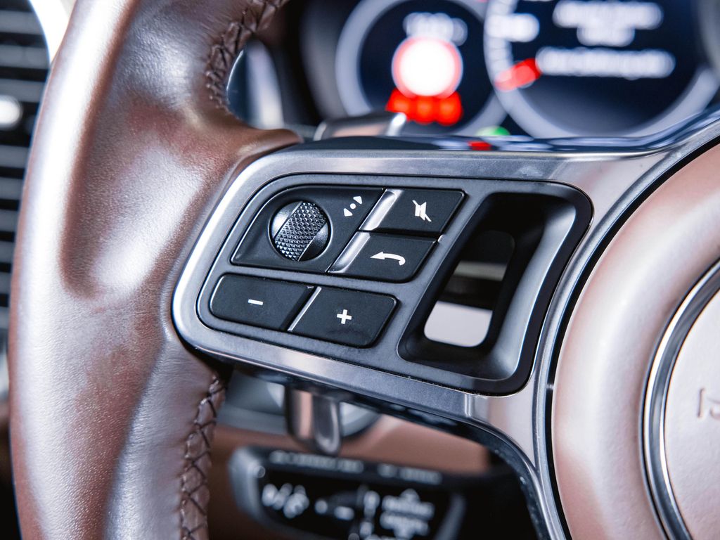 Porsche Cayenne 2023