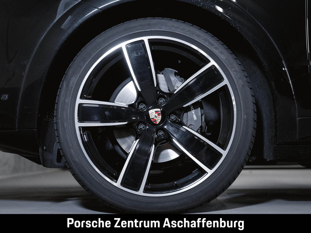 Porsche Cayenne 2023