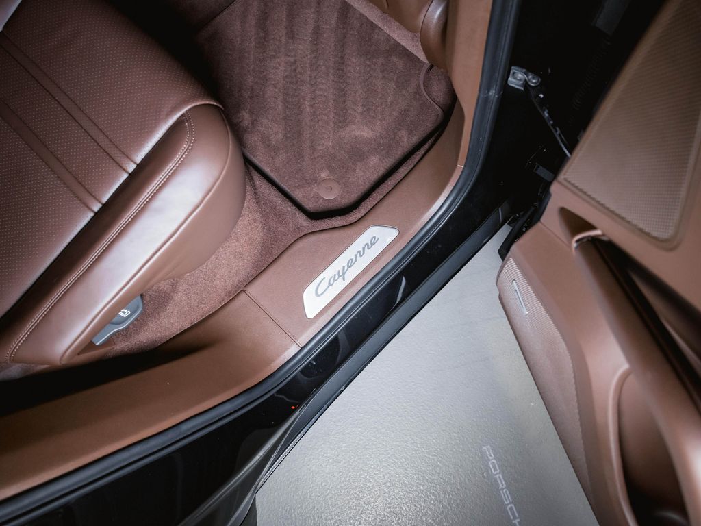 Porsche Cayenne 2023