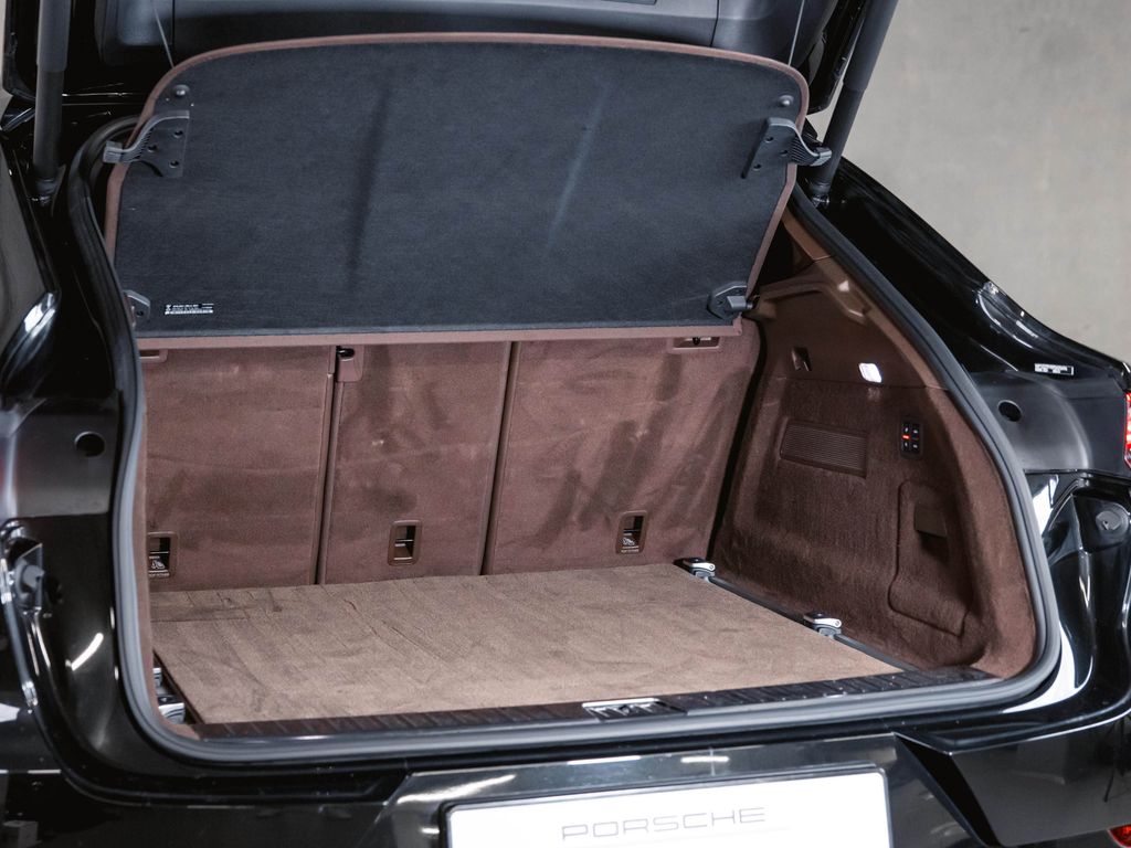 Porsche Cayenne 2023