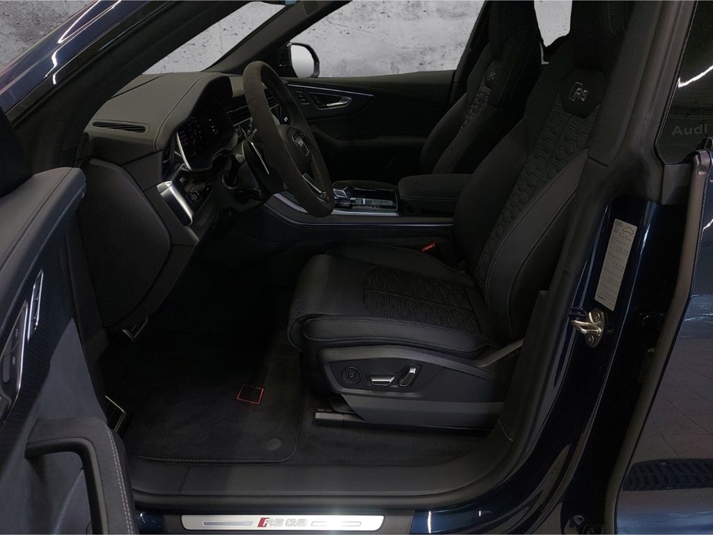 Audi RSQ8 2025