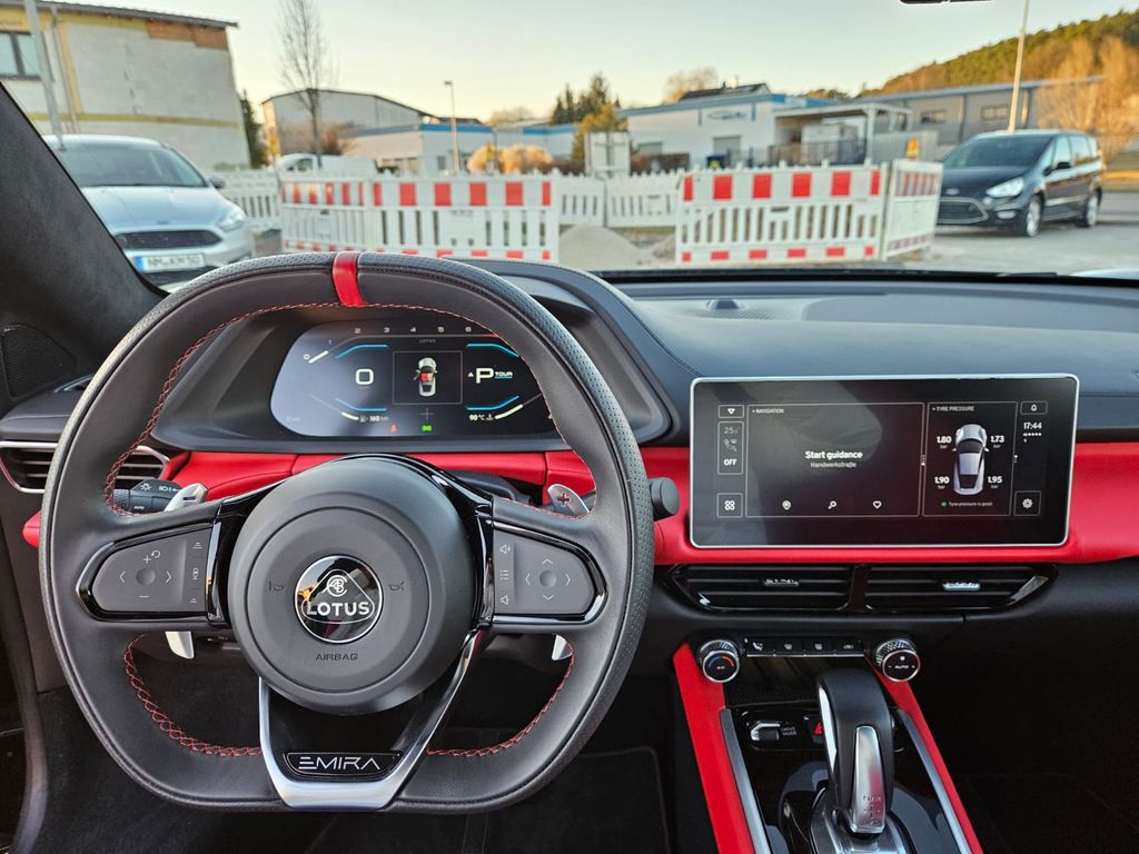 Lotus Emira 2023