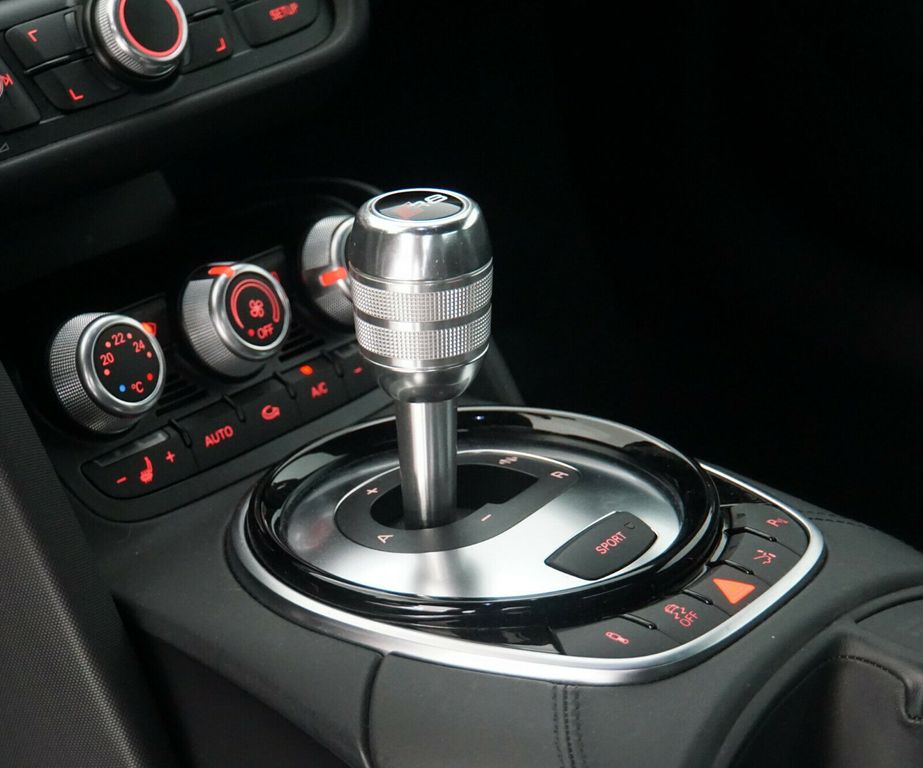 Audi R8 2015