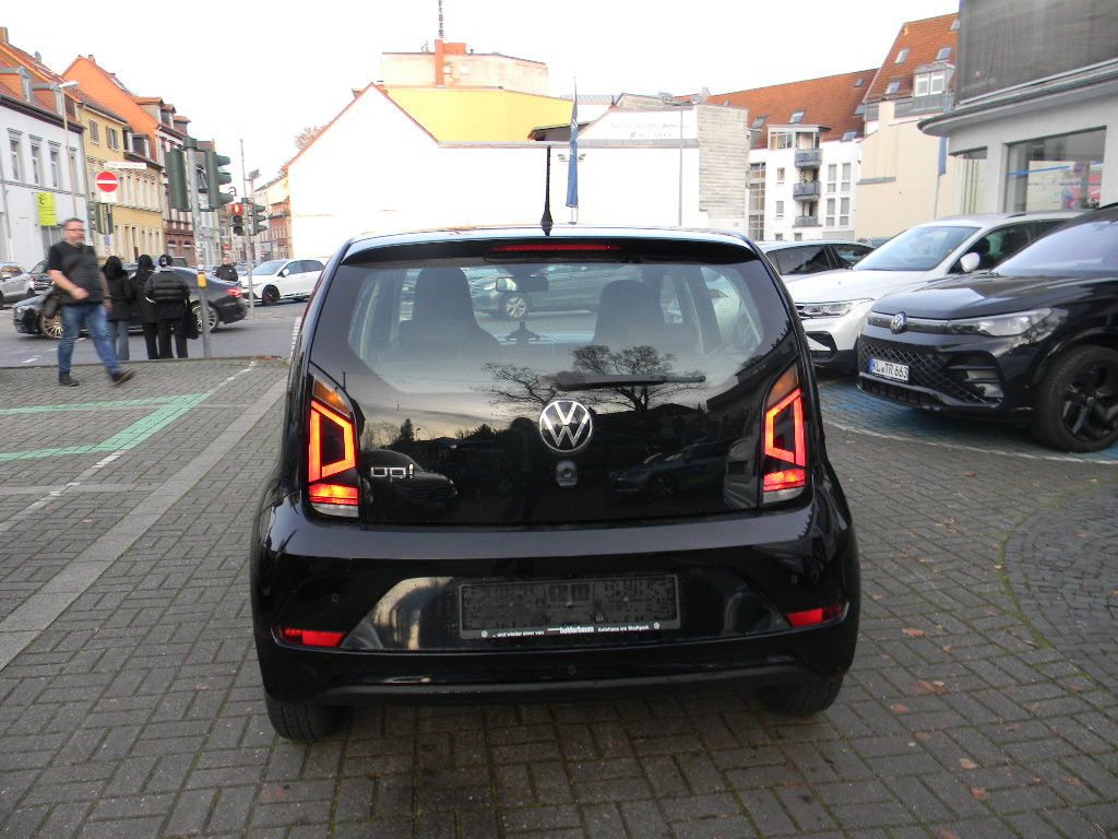 Volkswagen up! 2021