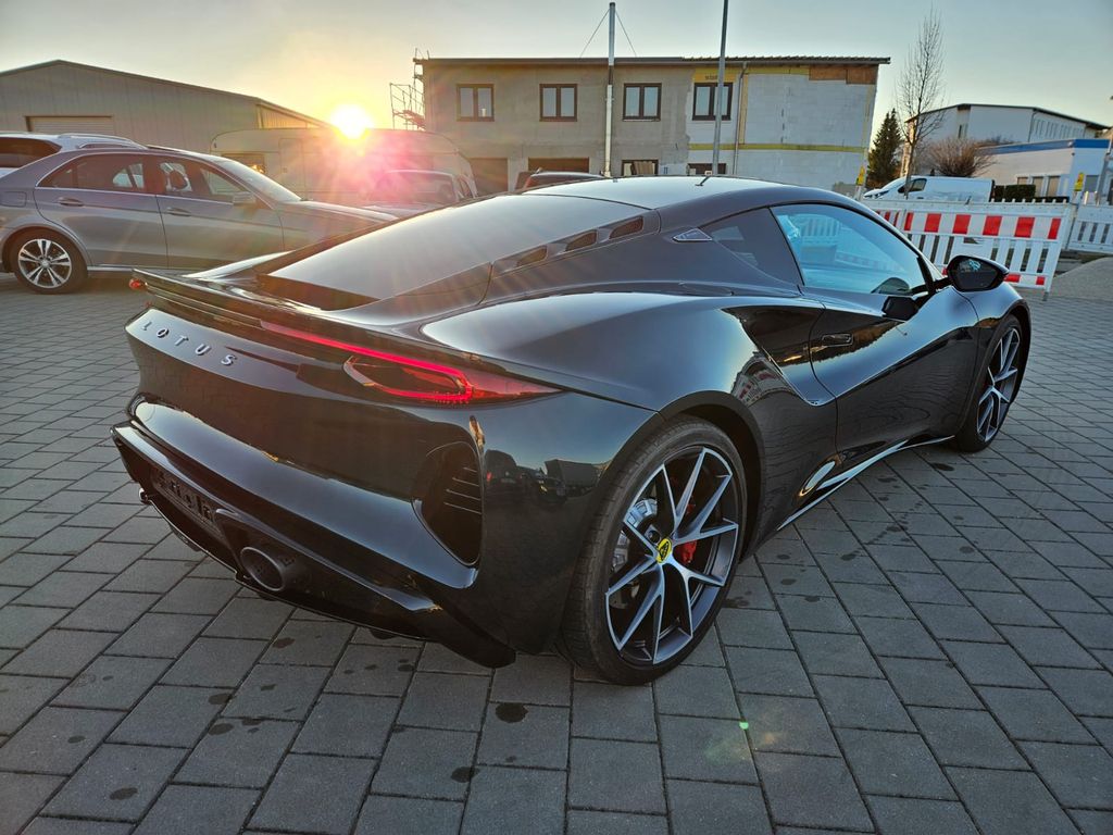 Lotus Emira 2023
