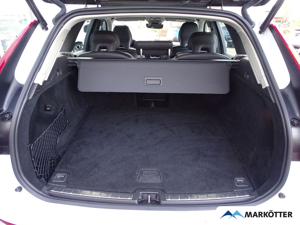 Volvo XC60 2022