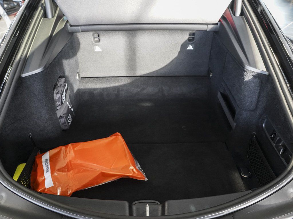 Mercedes-Benz AMG GT 2025