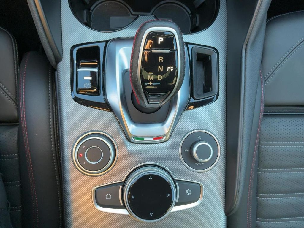 Alfa Romeo Giulia 2023