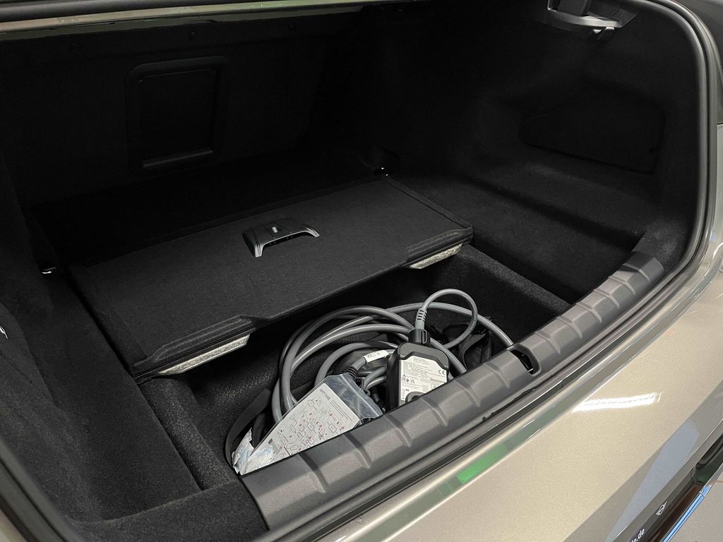 BMW i7 2024