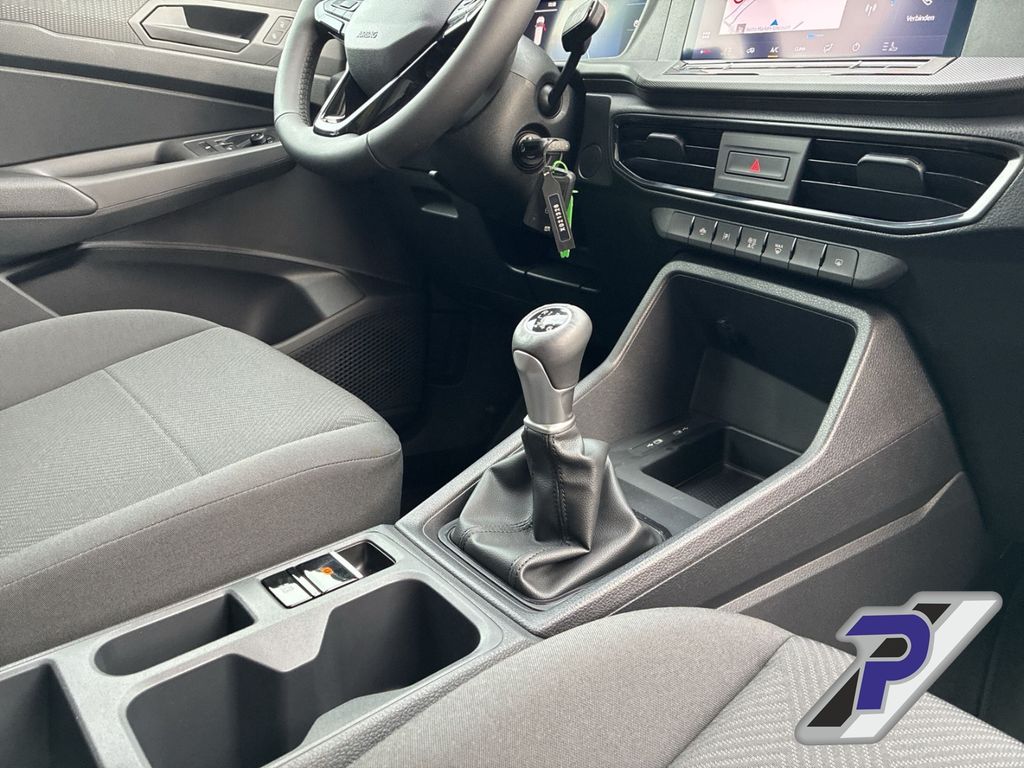 Ford Tourneo Connect 2025