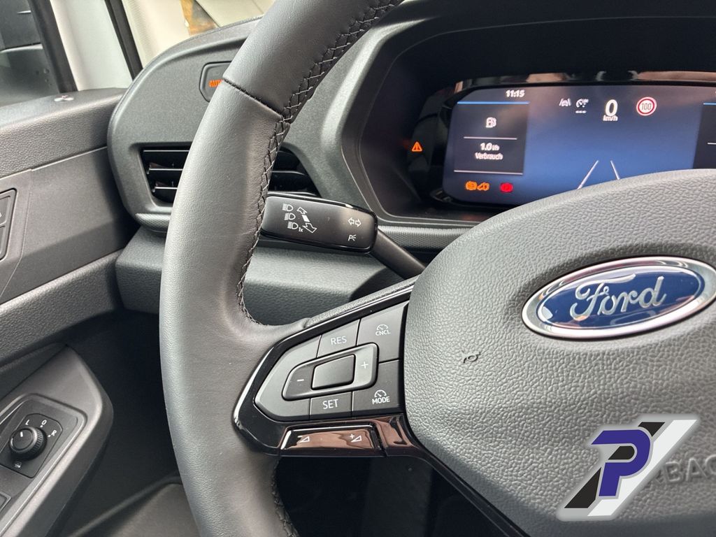 Ford Tourneo Connect 2025