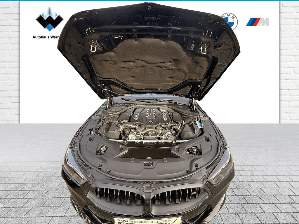 BMW M850 2022
