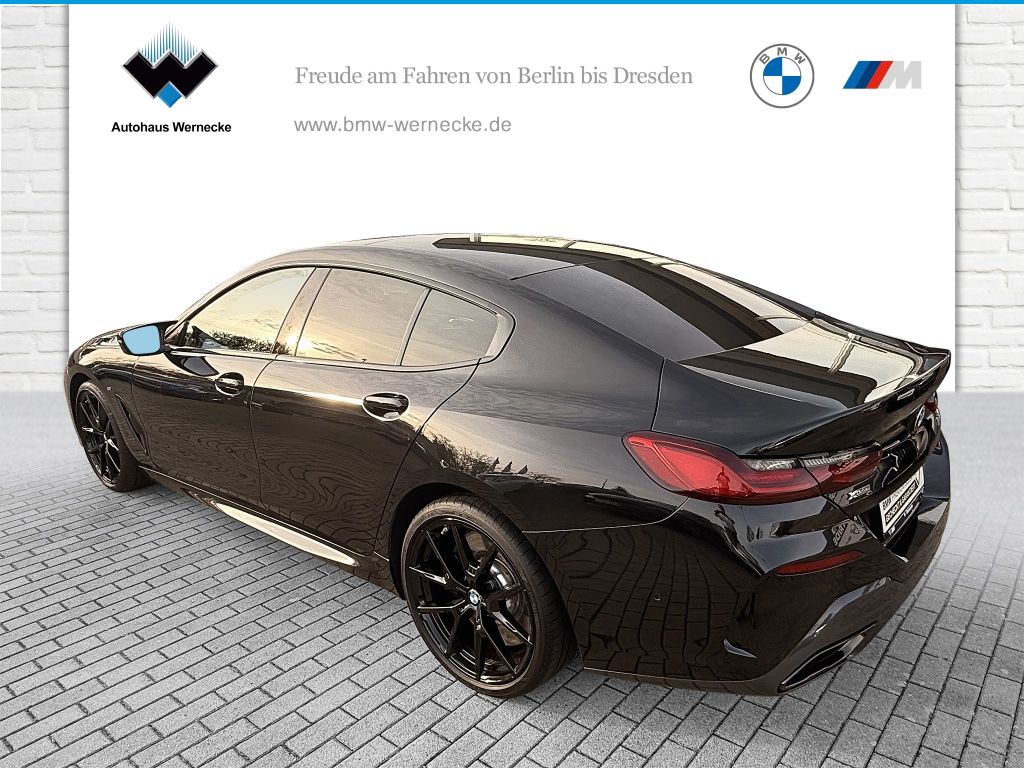 BMW M850 2022