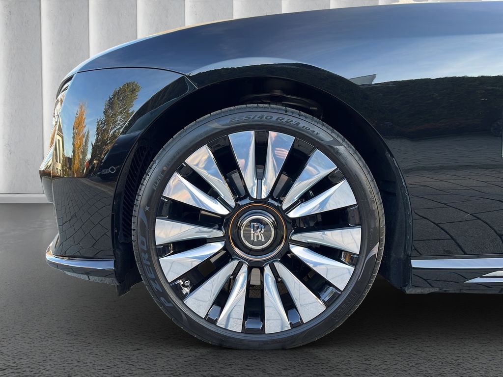 Rolls-Royce Spectre 2025