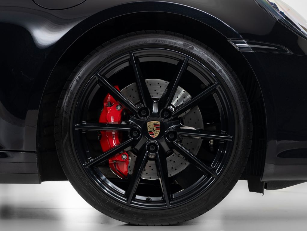 Porsche 992 2023