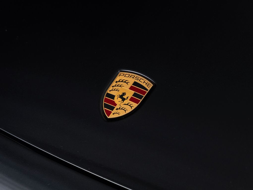 Porsche 992 2023