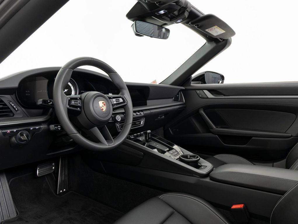 Porsche 992 2023