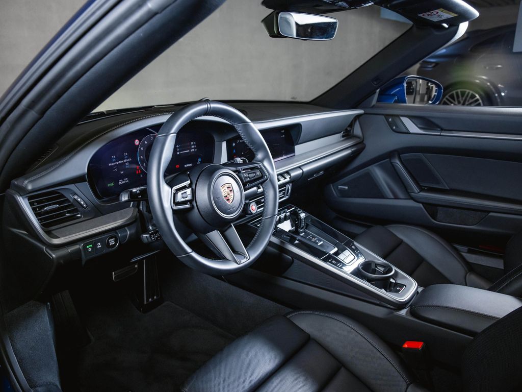 Porsche 992 2025