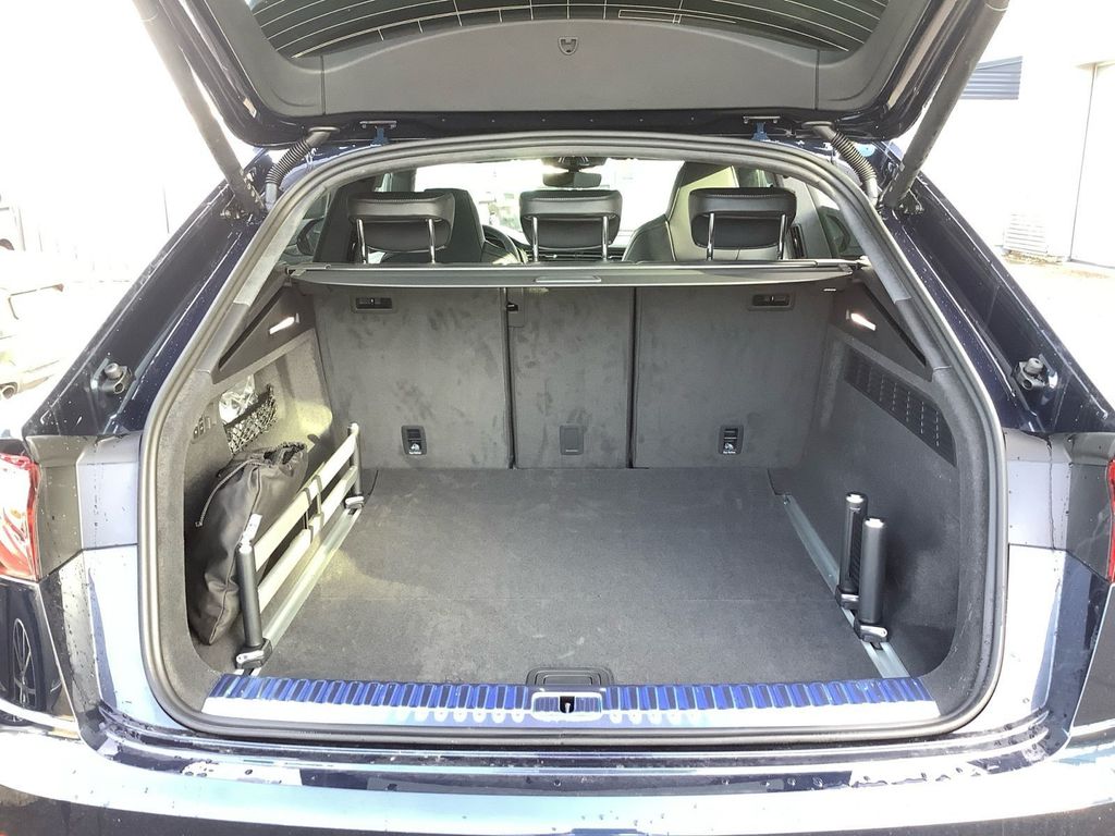 Audi RSQ8 2025