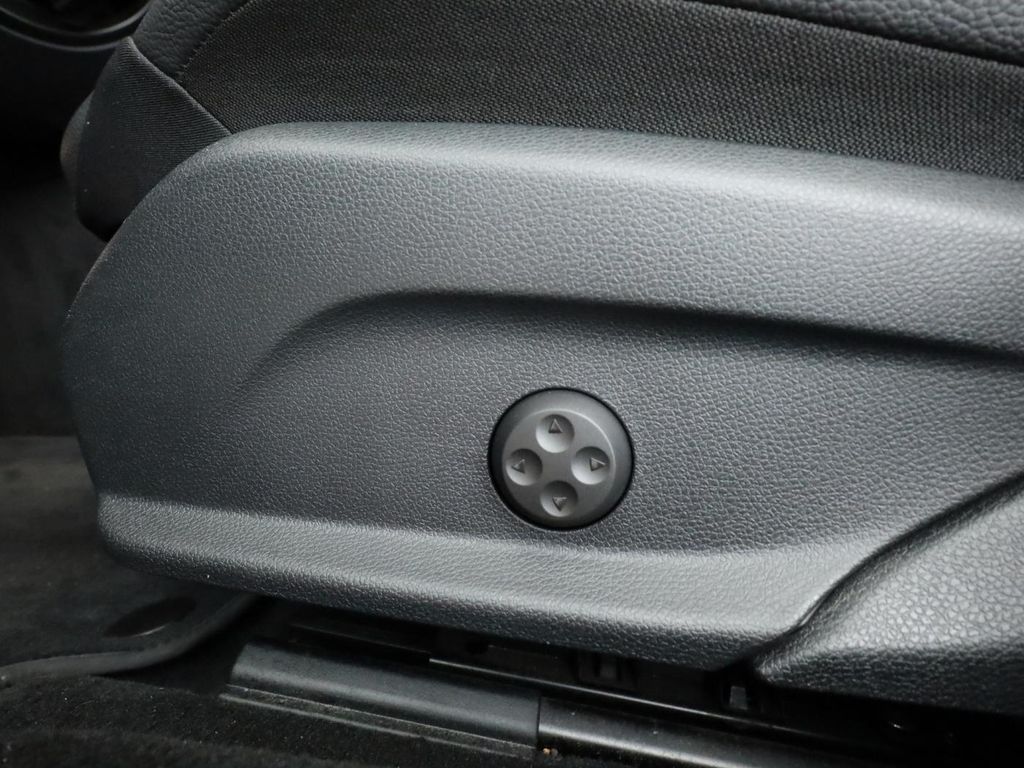 Mercedes-Benz E 300 2022