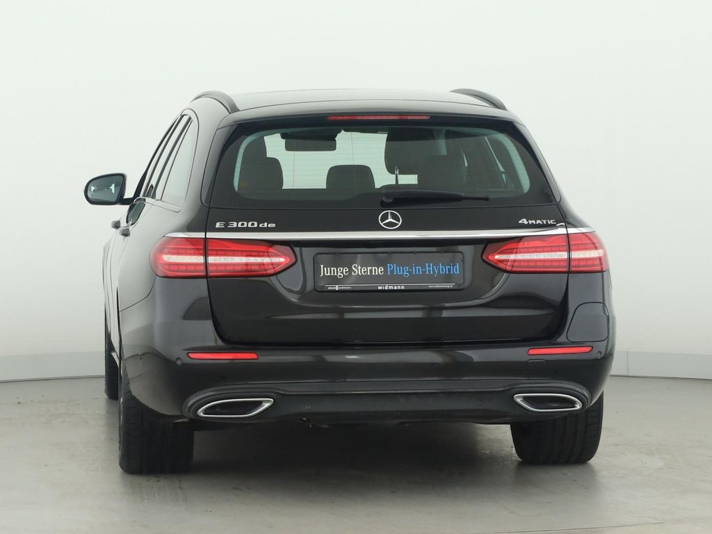 Mercedes-Benz E 300 2022
