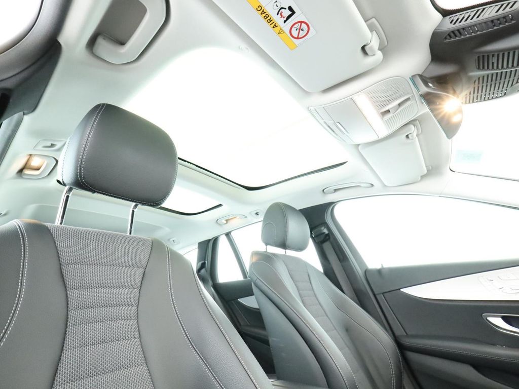 Mercedes-Benz E 300 2022