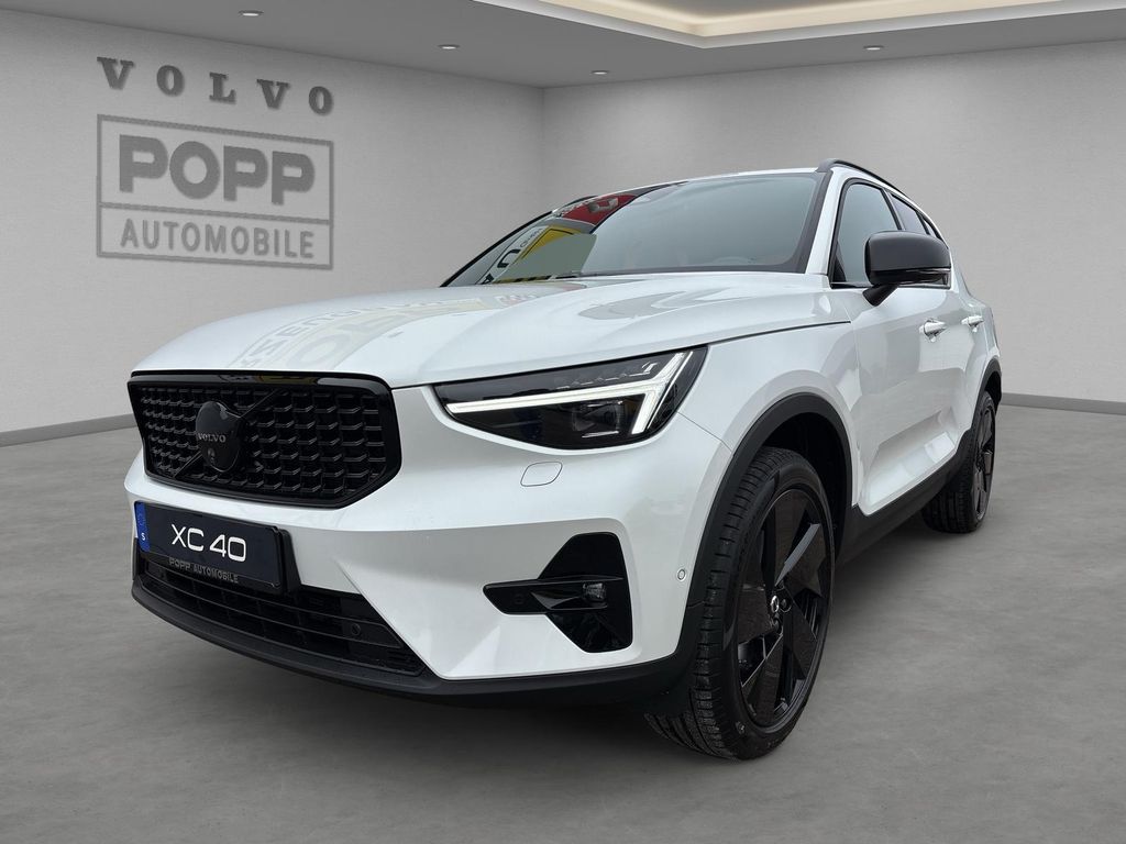 Volvo XC40 2025