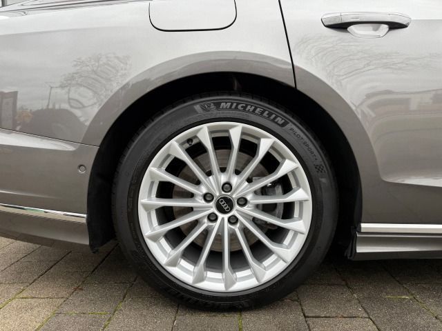 Audi A8 2022