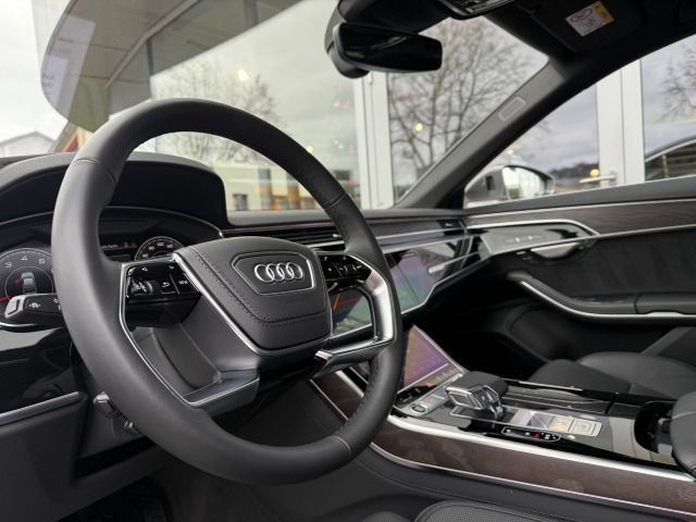 Audi A8 2022