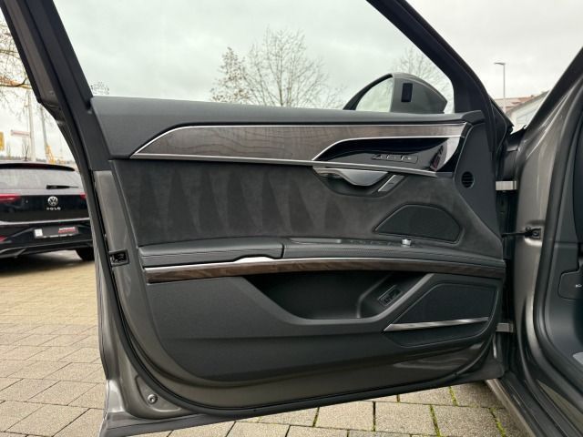 Audi A8 2022