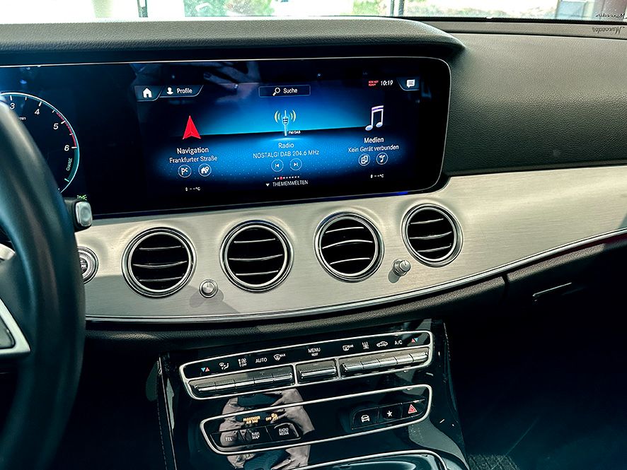 Mercedes-Benz E 300 2022