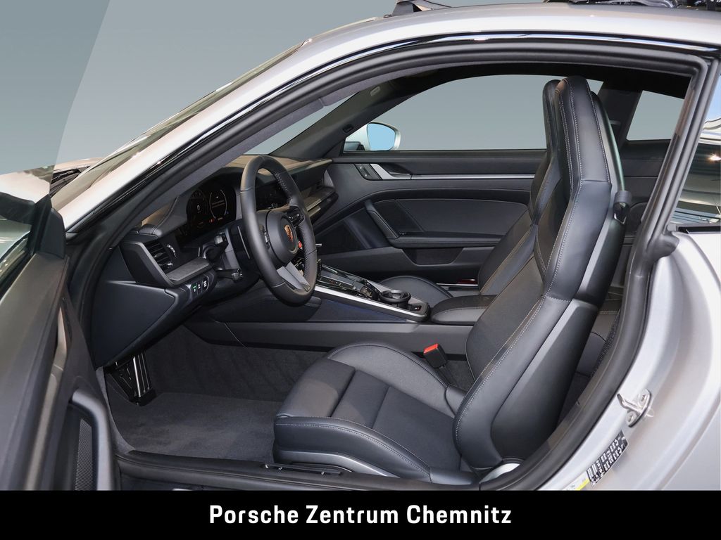 Porsche 992 2025