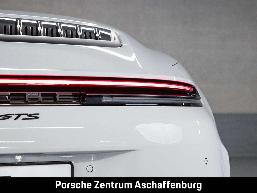 Porsche 992 2024