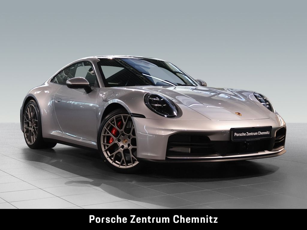 Porsche 992 2025