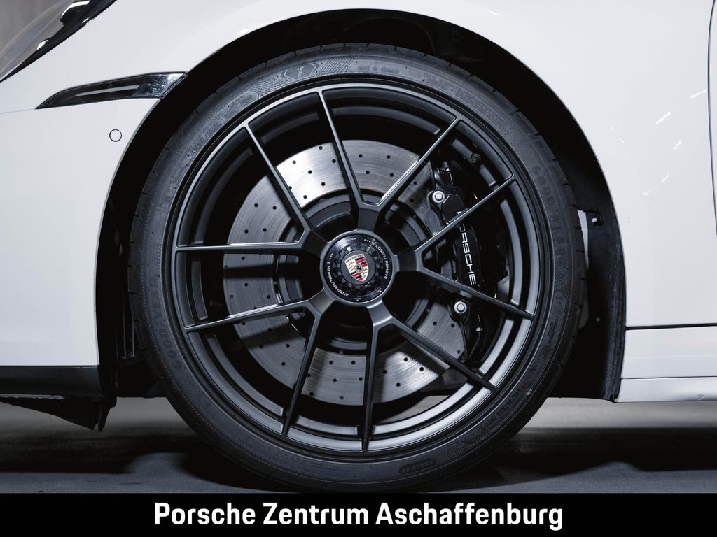 Porsche 992 2024