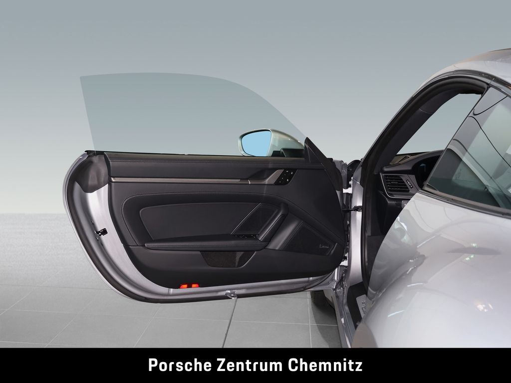 Porsche 992 2025