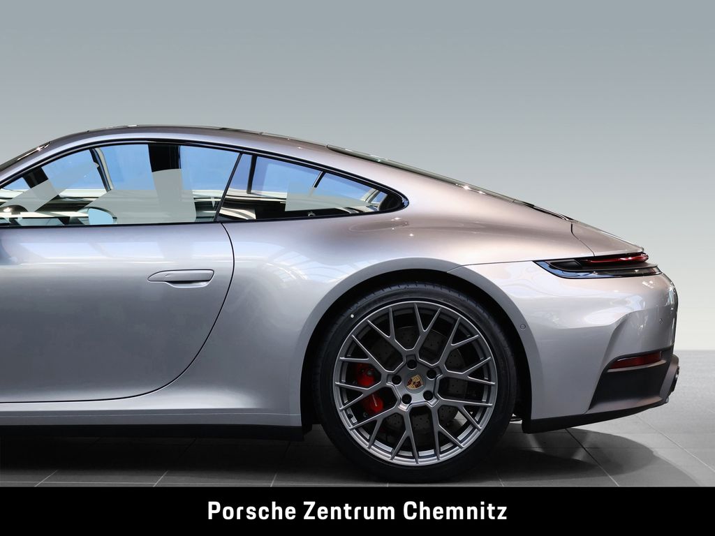 Porsche 992 2025