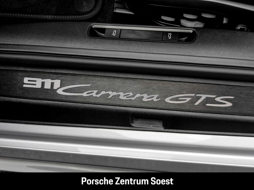 Porsche 992 2025