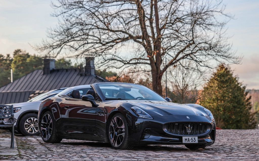 Maserati GranCabrio 2024
