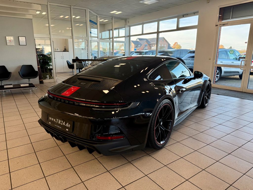 Porsche 992 2023