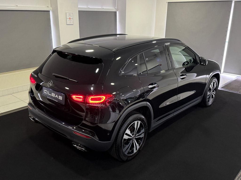 Mercedes-Benz GLA 250 2022