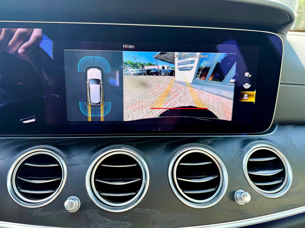 Mercedes-Benz E 300 2022