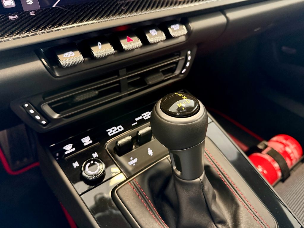 Porsche 992 2023