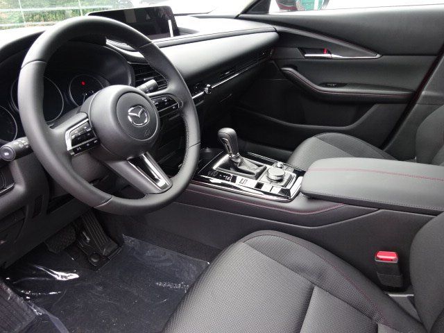 Mazda CX-30 2025