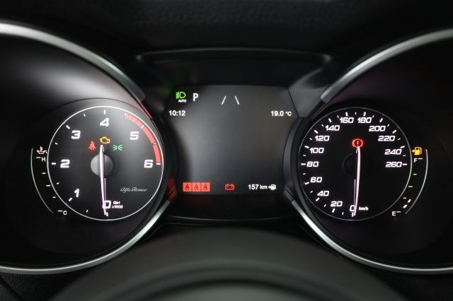 Alfa Romeo Stelvio 2023