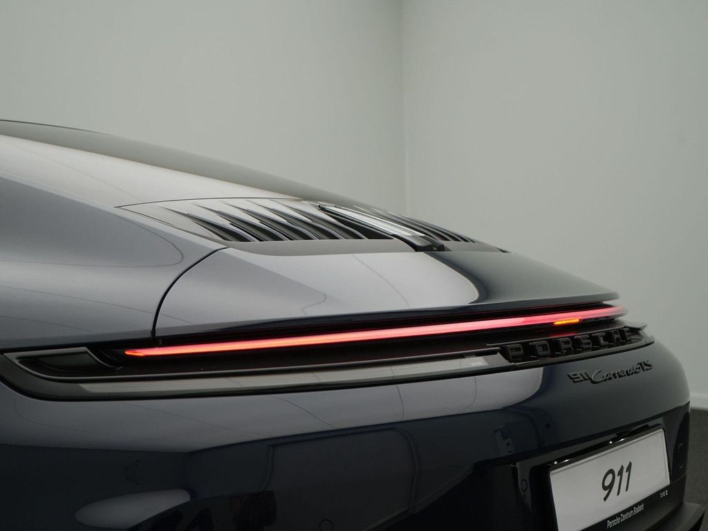 Porsche 992 2025