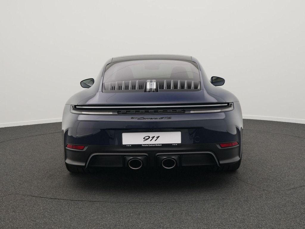 Porsche 992 2025